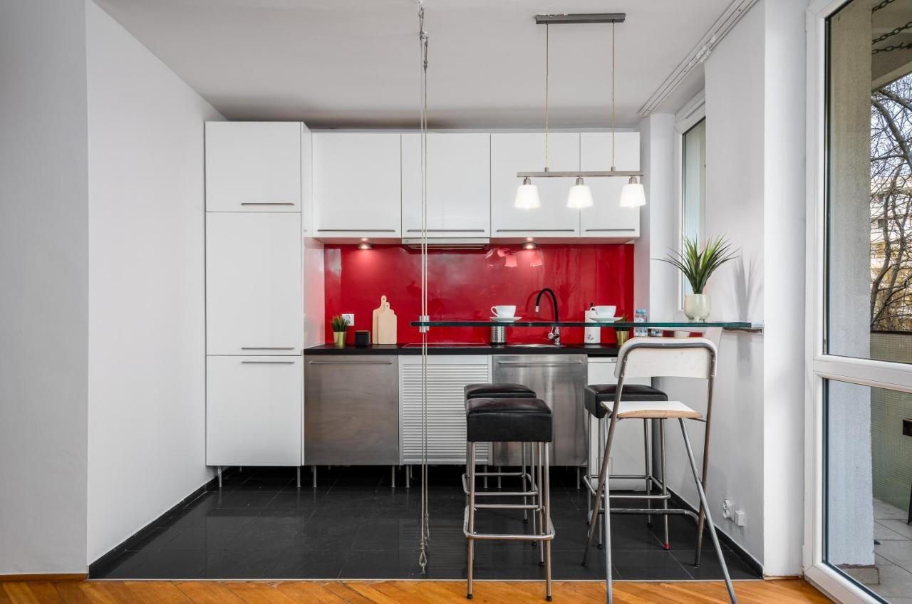 Apartament Afrykanska Street *